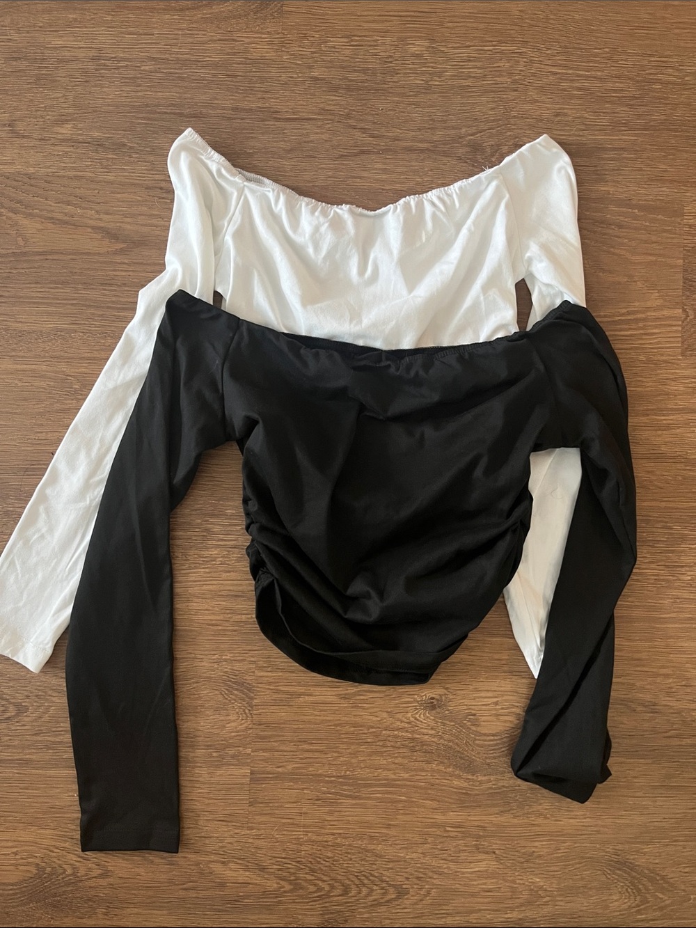 Off-Shoulder Long Sleeve Top - Black and White set of 2 M